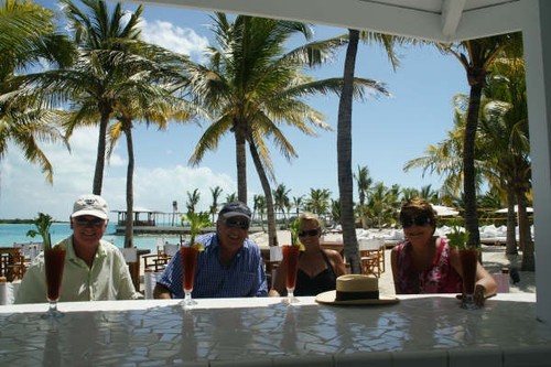 Nikki Bar.JPG © Ian & Andrea Treleaven